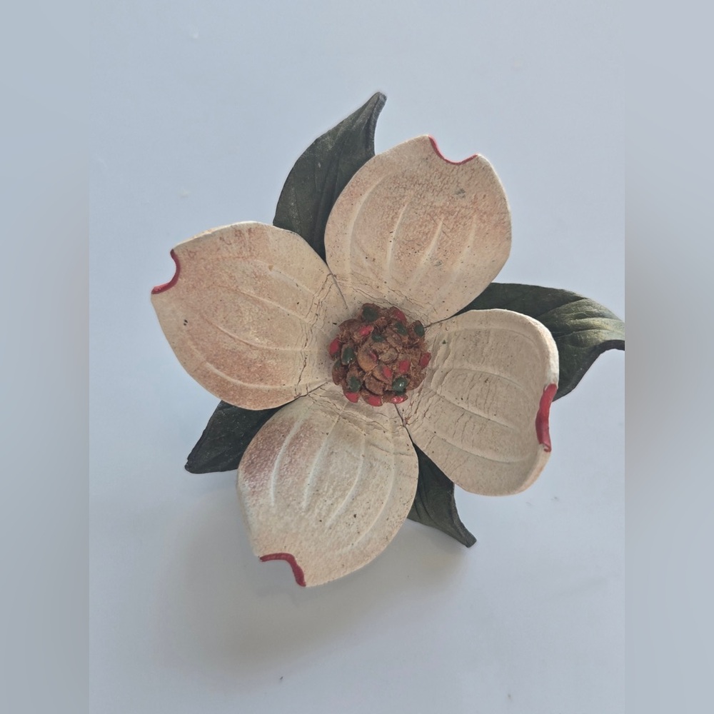 Vintage Dogwood Flower Brooch | Lightweight Floral Pin | Nature Inspire